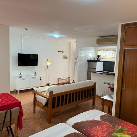 Apartamentos Turisticos Yamasol フエンヒロラ エクステリア 写真